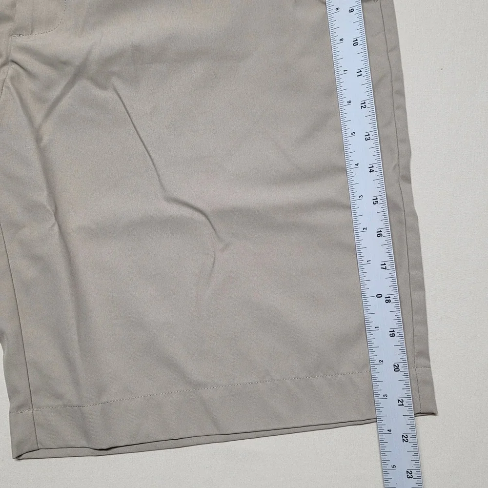Callaway Men Khaki Golf Shorts Size 38 Flat Front Performance Beige/Tan Relax